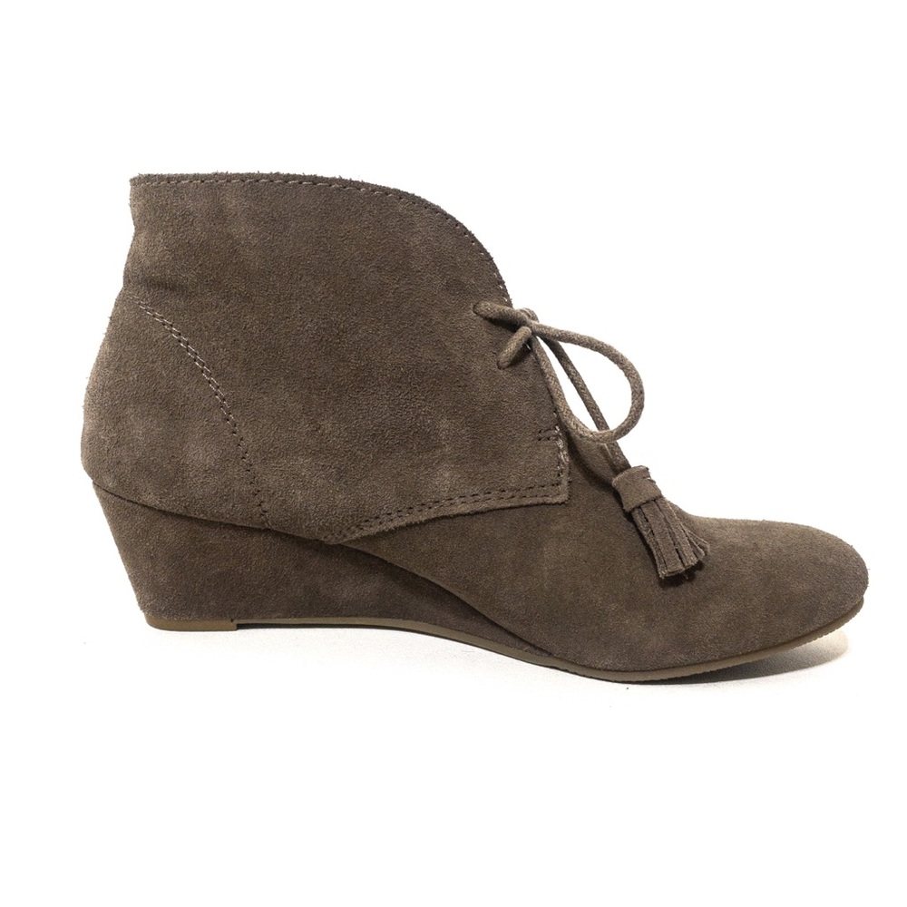 Crown Vintage Suede Boots